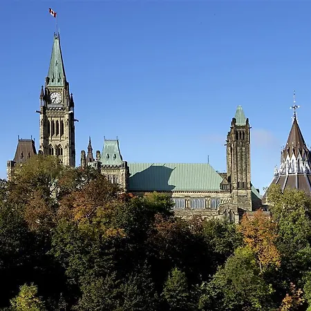 Sheraton Ottawa Hotel 
